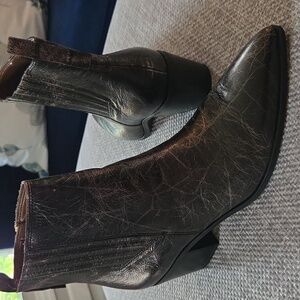 Franco Sarto "L-Shay" New Black Gold Distressed Block Heel Zipper Bootie 11